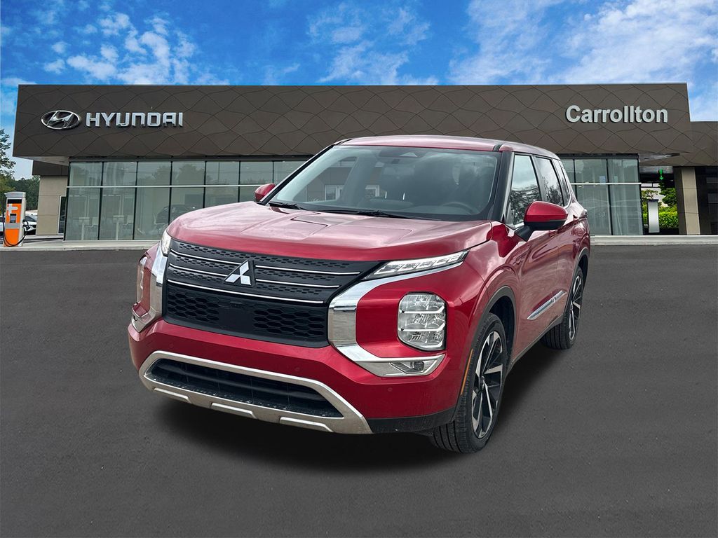 2022 Mitsubishi Outlander SE's photo
