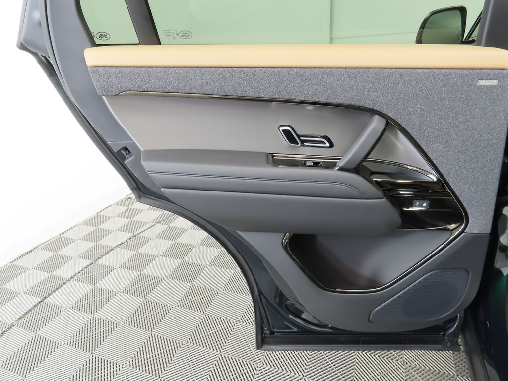 2025 Land Rover Range Rover Sport Dynamic 26