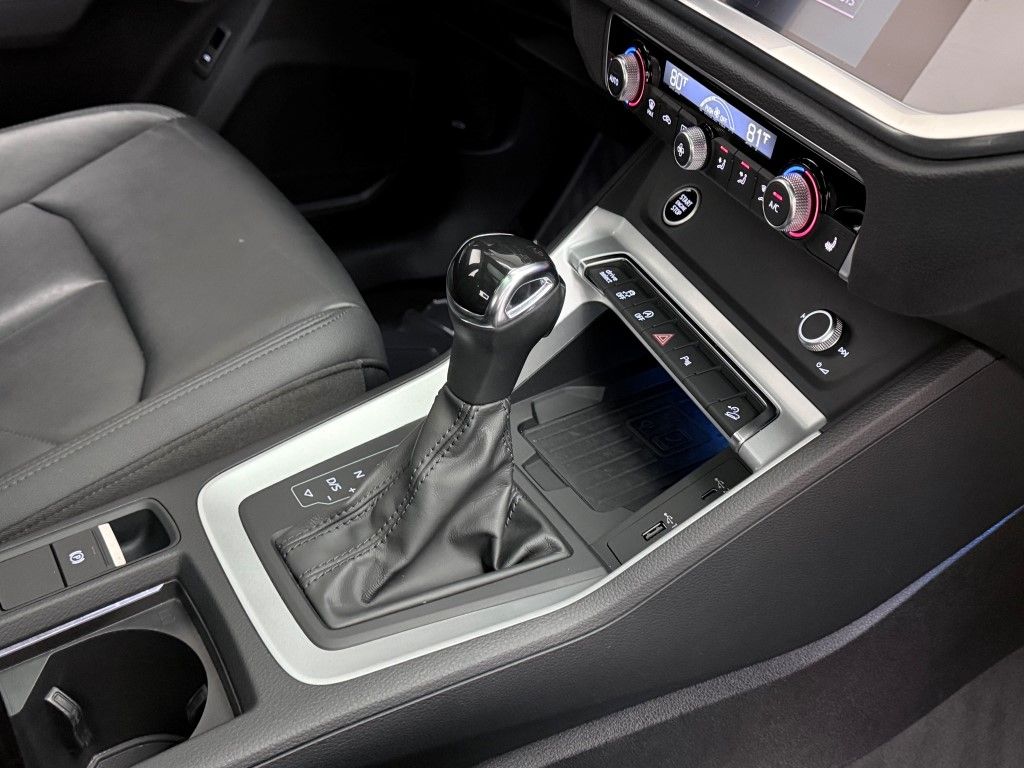 Thumbnail: 2021 Audi Q3 - 16