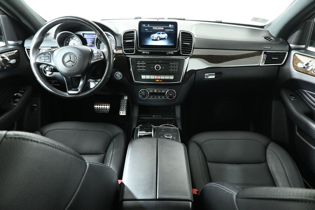 Thumbnail: 2016 Mercedes-Benz GLE - 4
