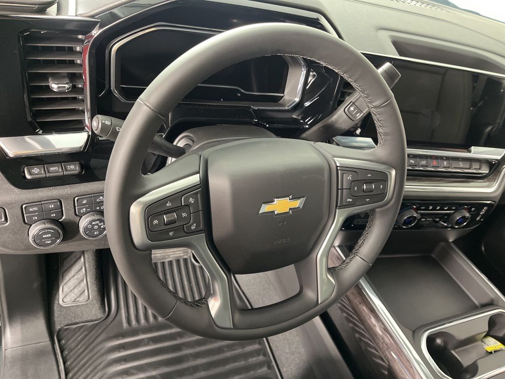 2025 Chevrolet Silverado 2500 LTZ 30