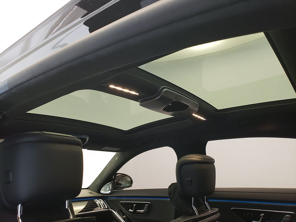 Thumbnail: 2022 Mercedes-Benz S-Class - 21