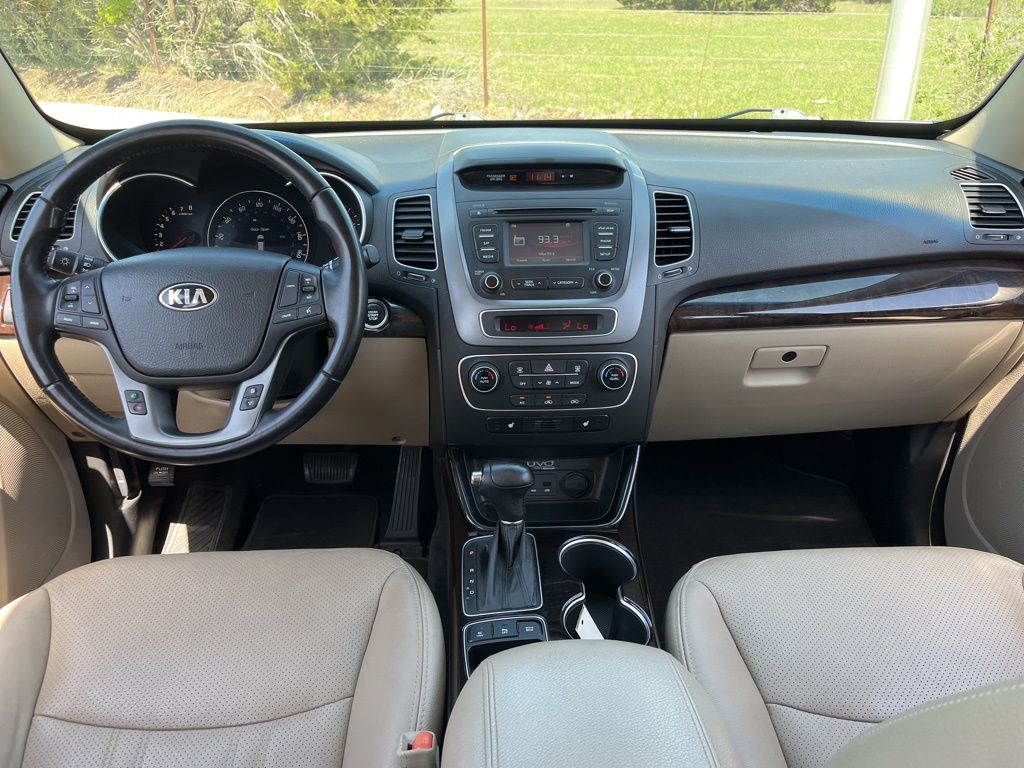 2014 Kia Sorento EX 16