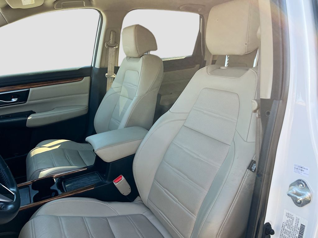 Used 2022 White Honda Touring image 21