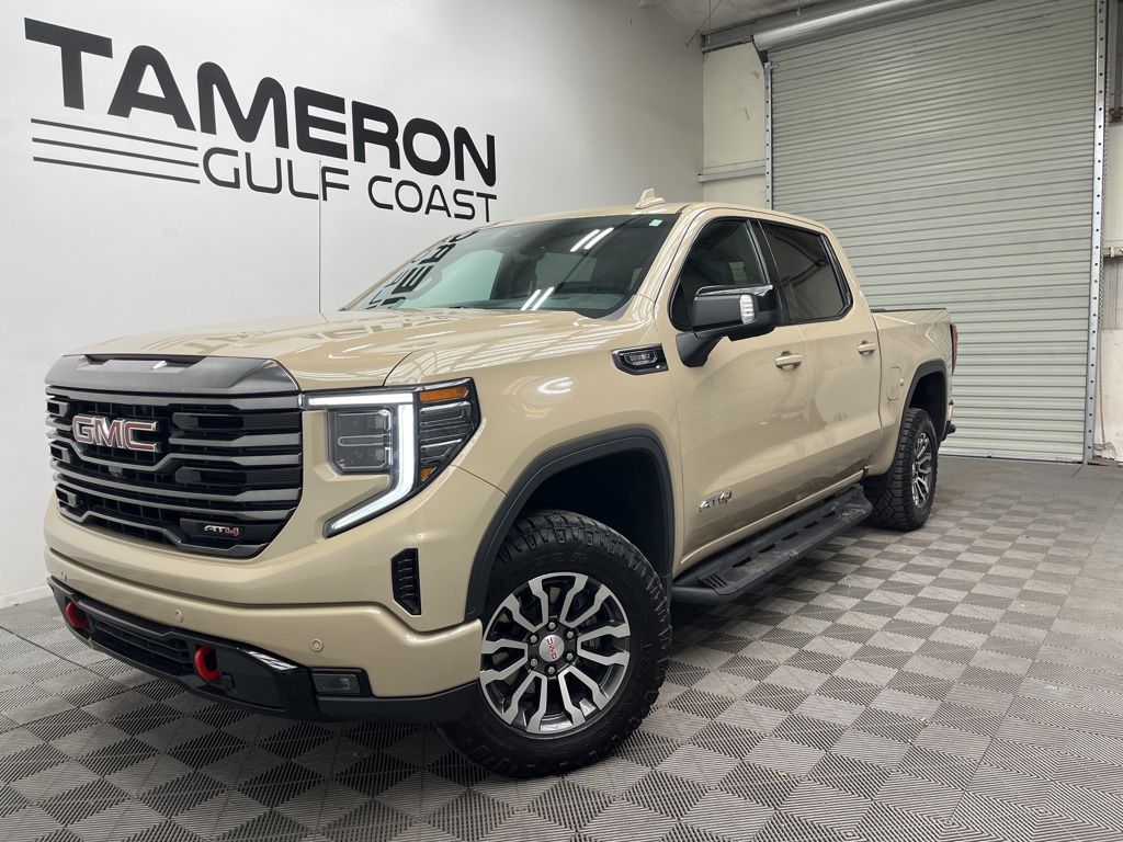 2023 GMC Sierra 1500 AT4 Crew Cab 4WD