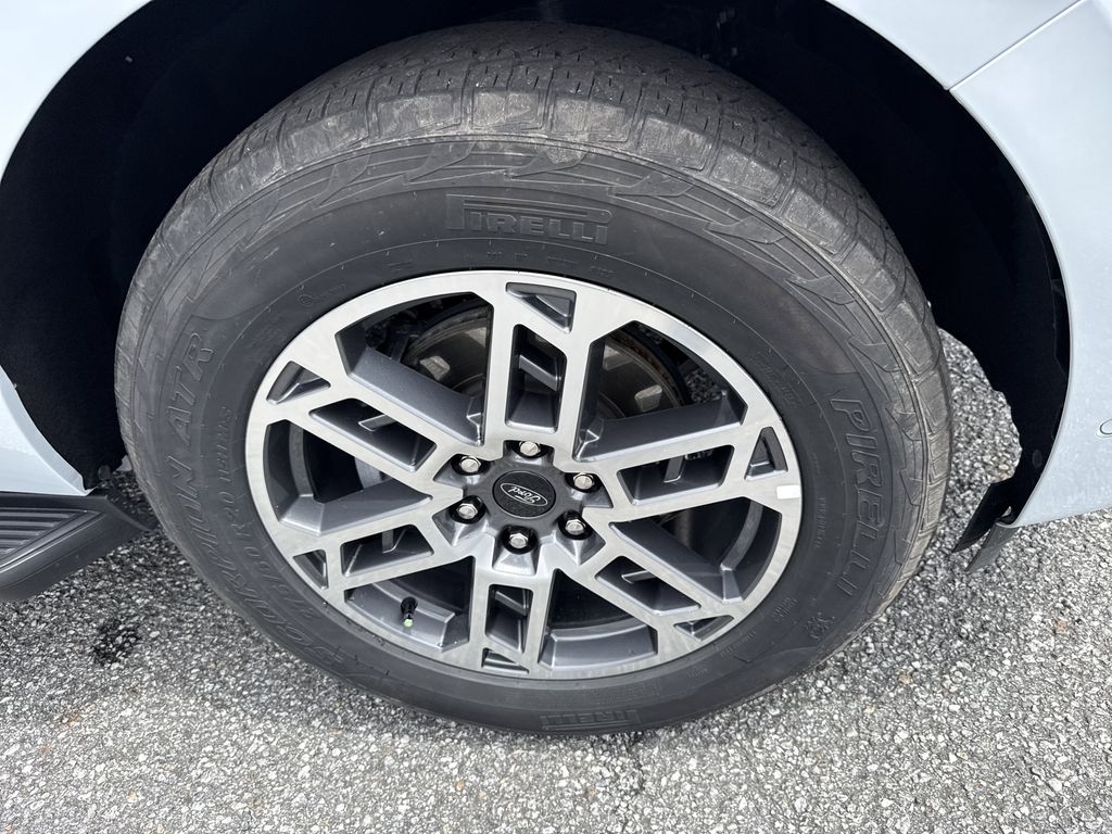 Used 2025 Ford Expedition SUV