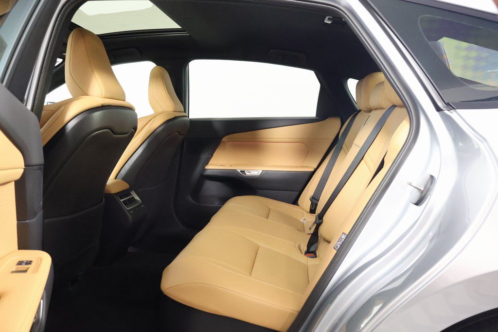 Thumbnail: 2026 Lexus ES - 6