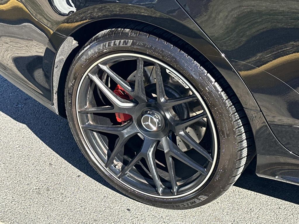 Thumbnail: 2022 Mercedes-Benz AMG GT - 17