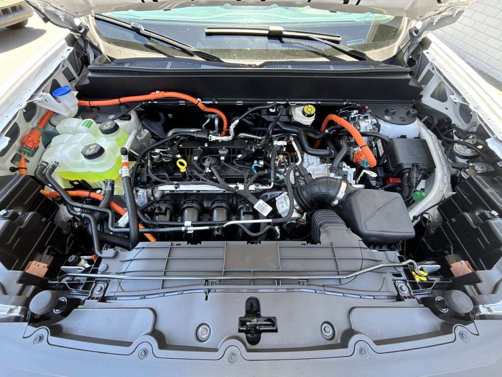 New 2026 Oxford White Ford XL image 17