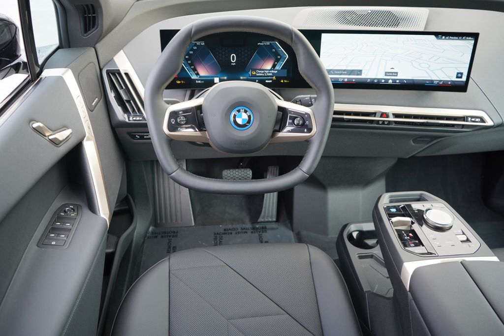 2025 BMW iX xDrive50 15