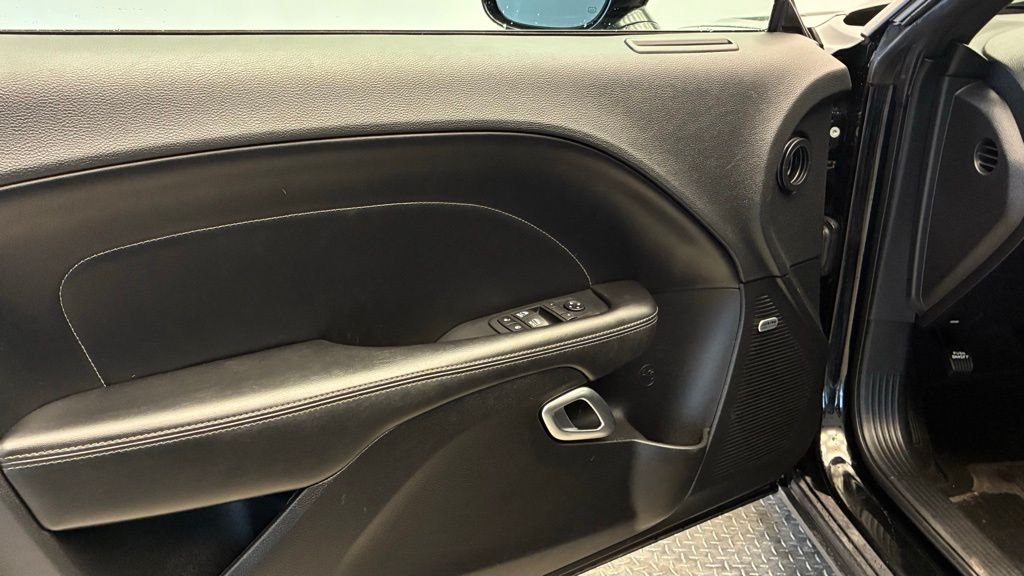 Thumbnail: 2019 Dodge Challenger - 11