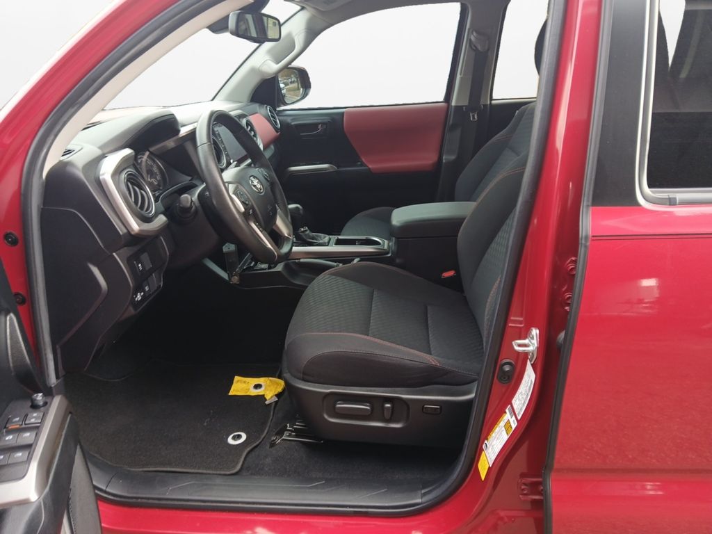 Used Car 2022 Toyota Tacoma  Sr5 For Sale Under $30,000 In Austin, Texas