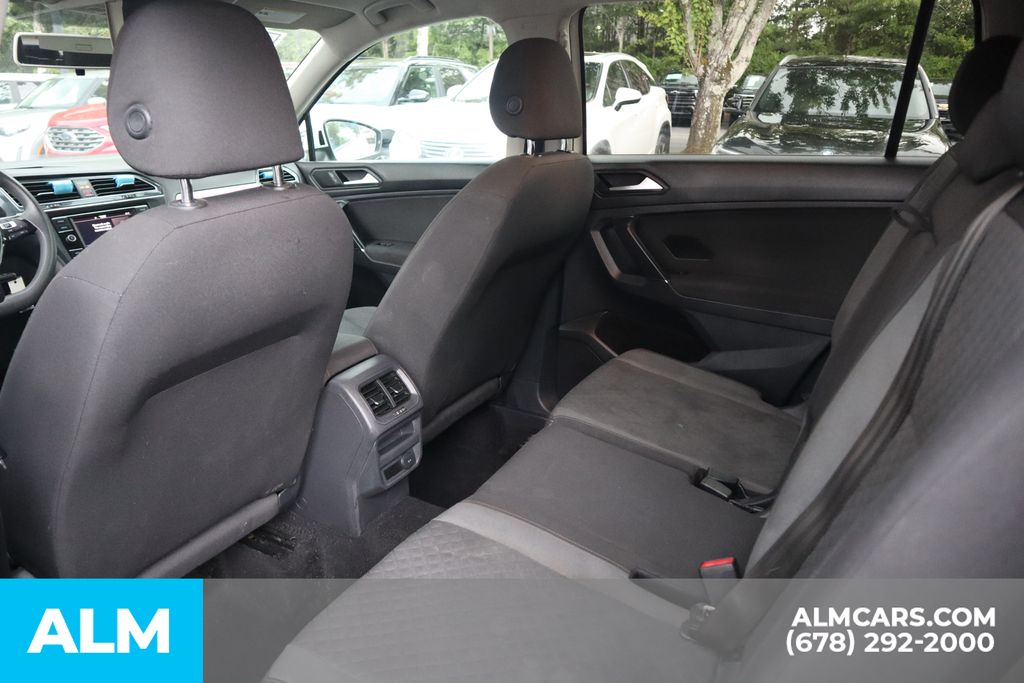 2020 Volkswagen Tiguan S photo 16