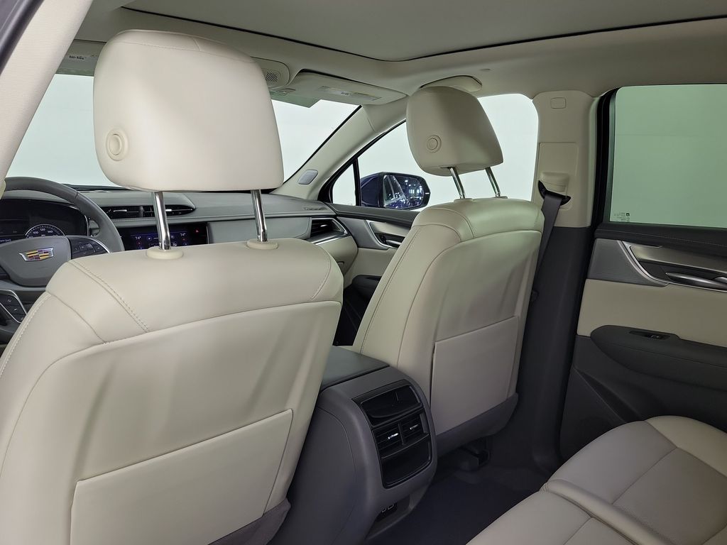 2024 Cadillac XT5 Premium Luxury - 11