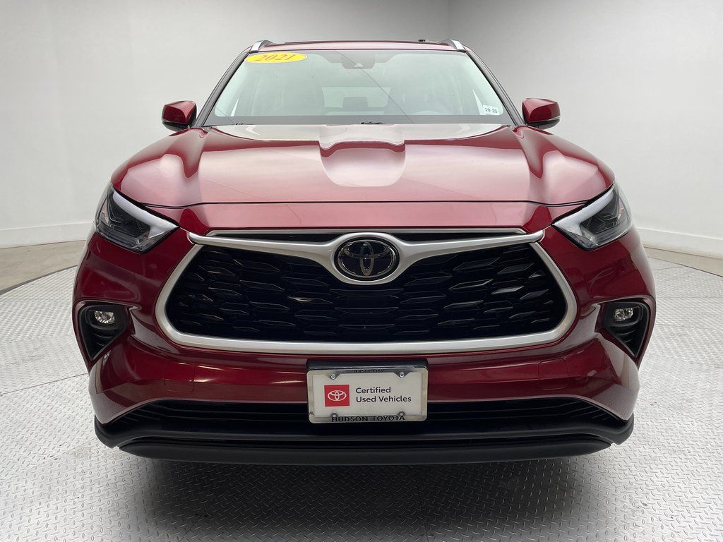 Thumbnail: 2021 Toyota Highlander - 2