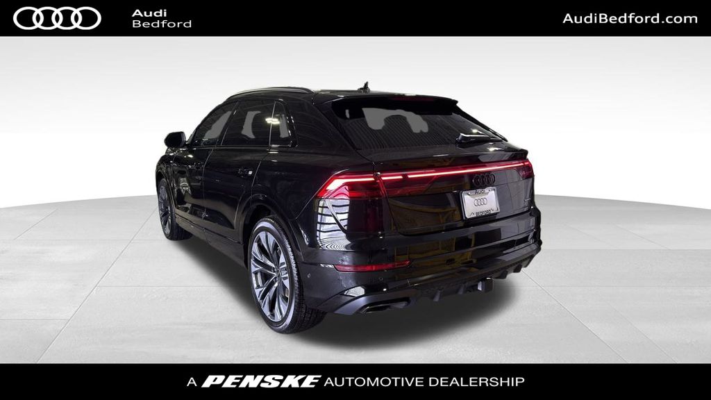 Thumbnail: 2026 Audi Q8 - 4