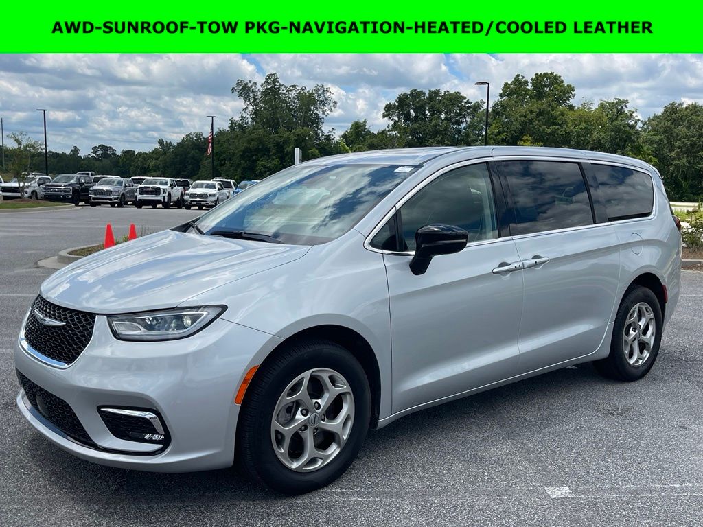 2024 Chrysler Pacifica Limited AWD