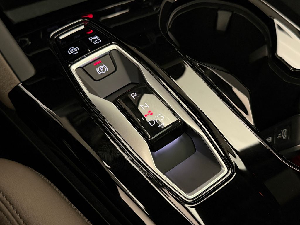 Thumbnail: 2026 Audi Q5 - 30