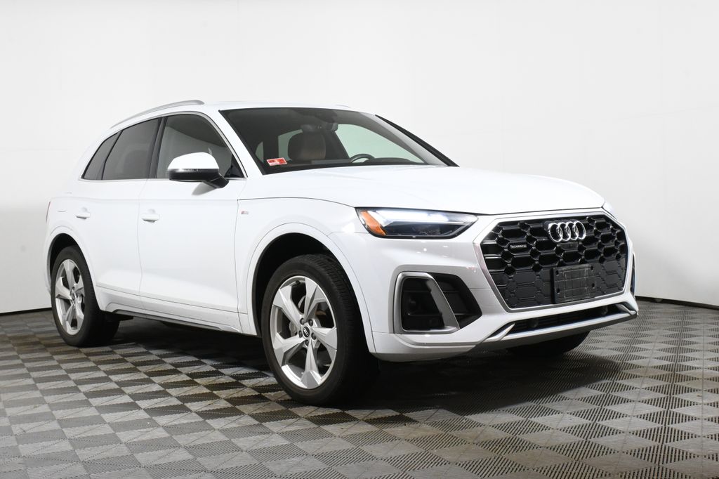 Thumbnail: 2022 Audi Q5 - 9