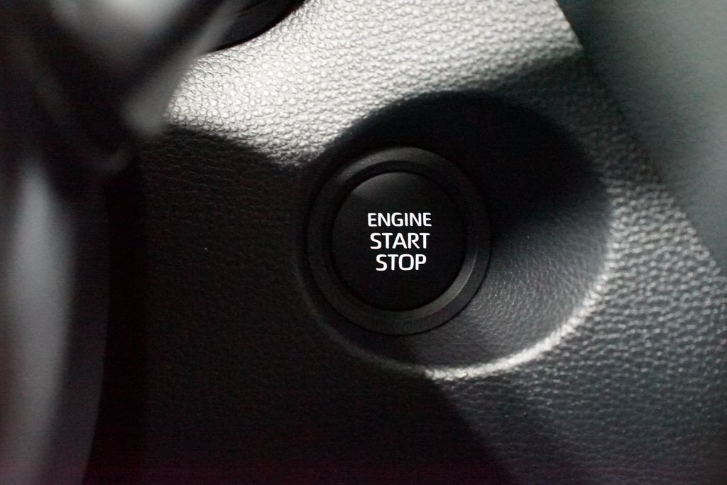 Thumbnail: 2025 Toyota Corolla Cross - 22