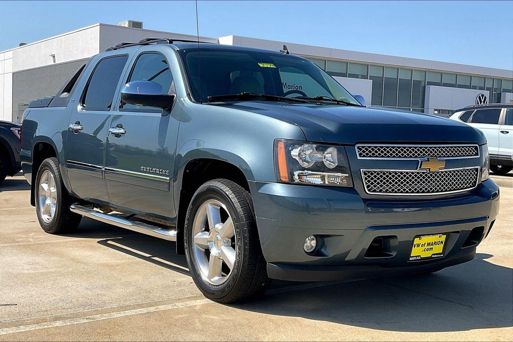 2012 Chevrolet Avalanche LTZ 4WD