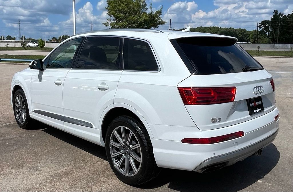 2018 Audi Q7 3.0T Prestige White at Autostrade