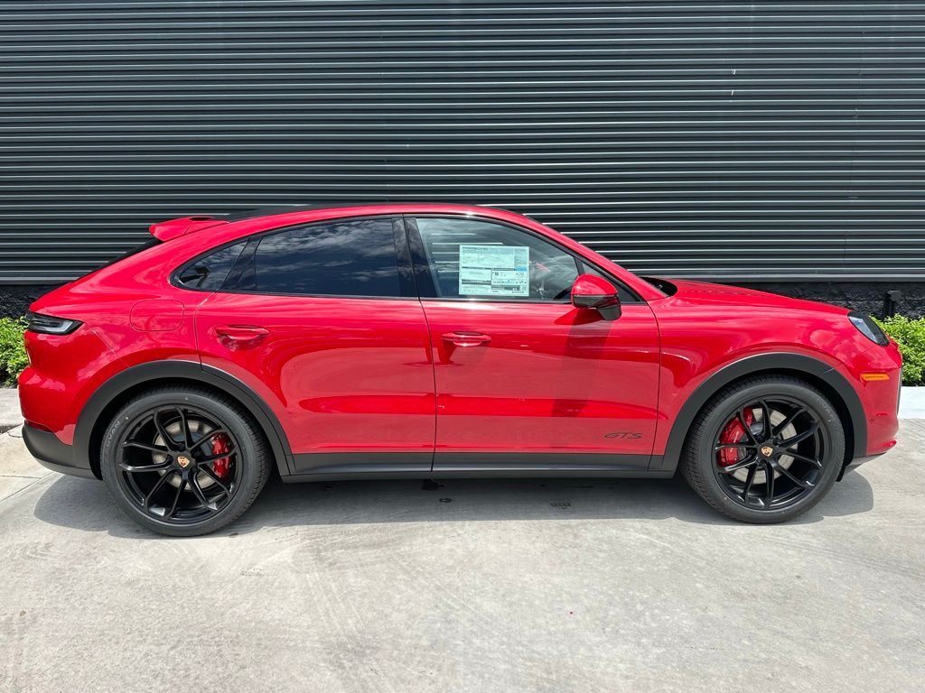 Thumbnail: 2025 Porsche  - 8