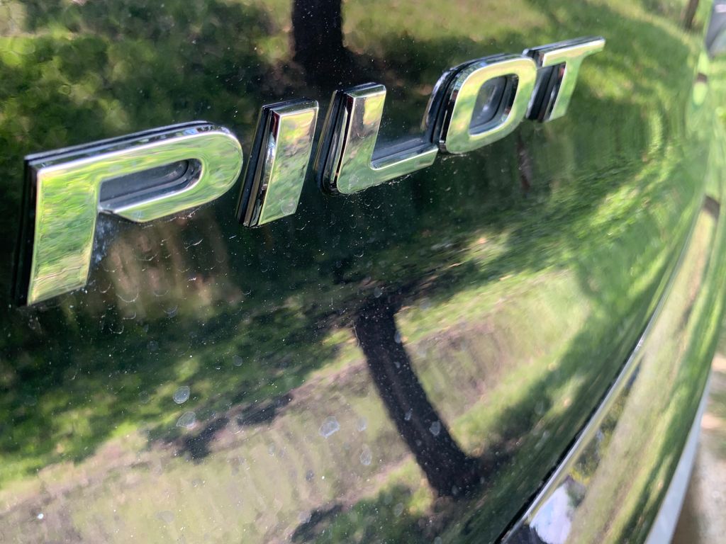 Thumbnail: 2017 Honda Pilot - 11