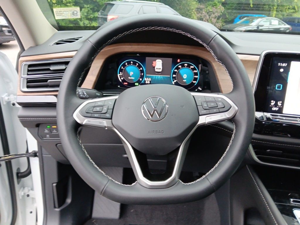 2024 Volkswagen Atlas 2.0T SE w/Technology 14