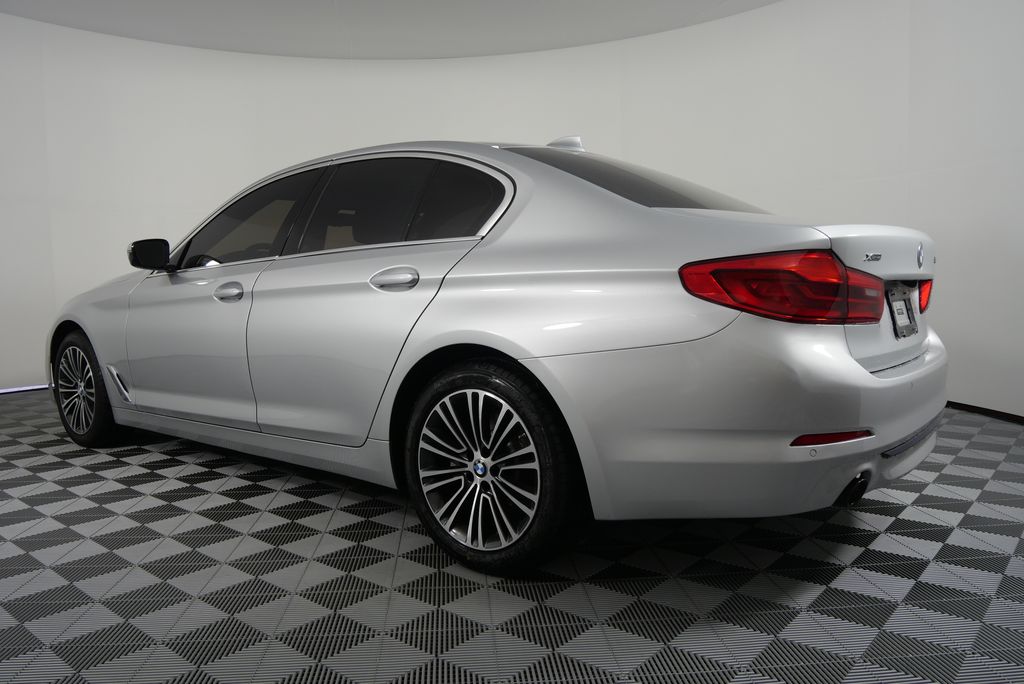 2019 BMW 5 Series 530i xDrive 4