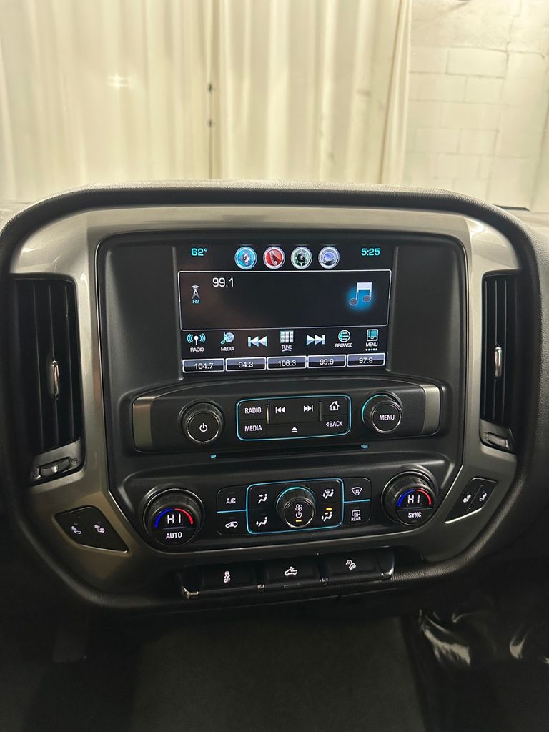 used 2018 Chevrolet Silverado 1500 car, priced at $25,985