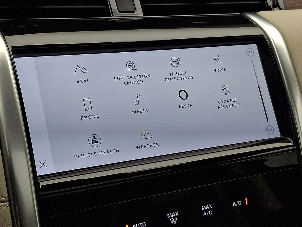 Thumbnail: 2023 Land Rover Discovery Sport - 26