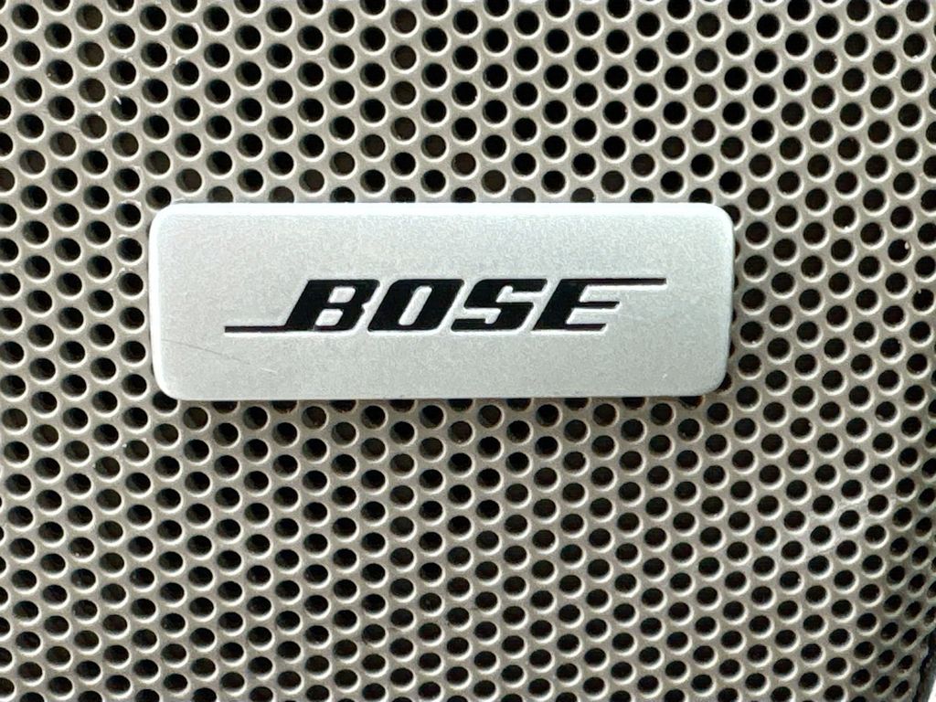 2019 Chevrolet Suburban LT - Photo 17