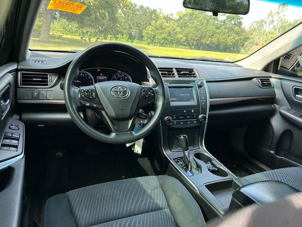 Thumbnail: 2016 Toyota Camry - 12