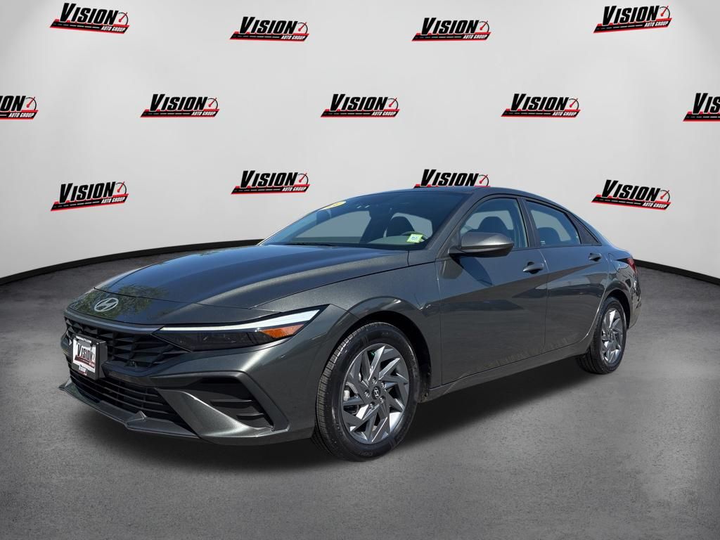 Amazon Gray 2024 Hyundai Elantra Sedan Front-Wheel Drive Continuously Variable Transmission