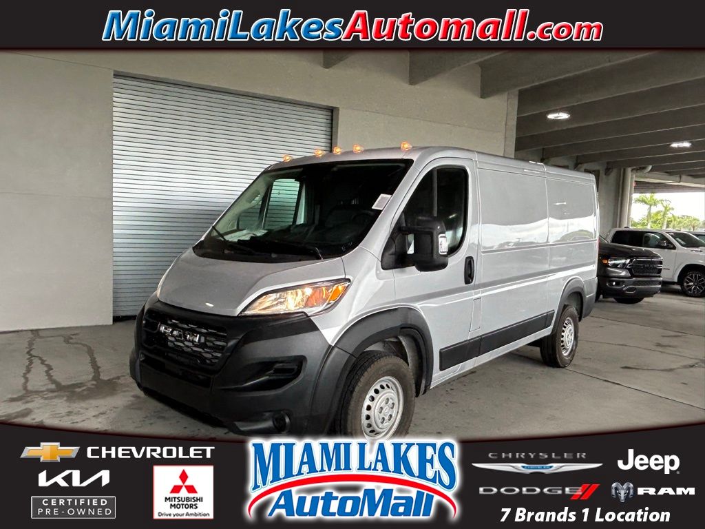Bright Silver Clearcoat Metallic 2025 RAM ProMaster Van Front-Wheel Drive 9-Speed Automatic