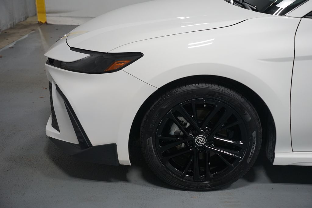 Thumbnail: 2025 Toyota Camry - 5