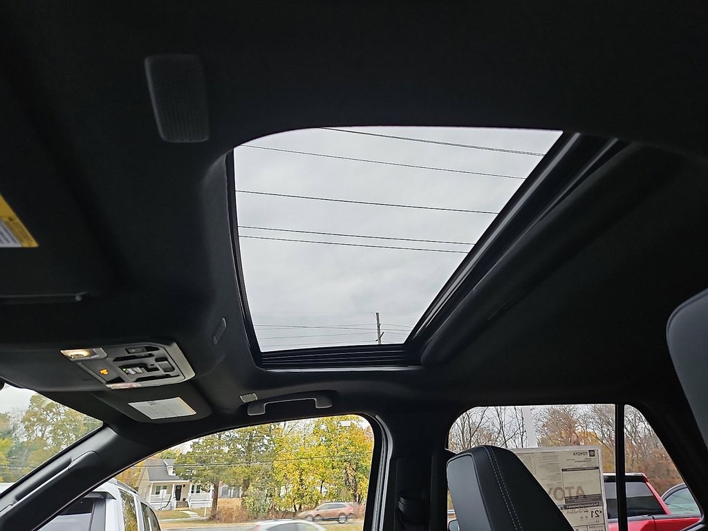 Thumbnail: 2025 Toyota 4Runner - 11