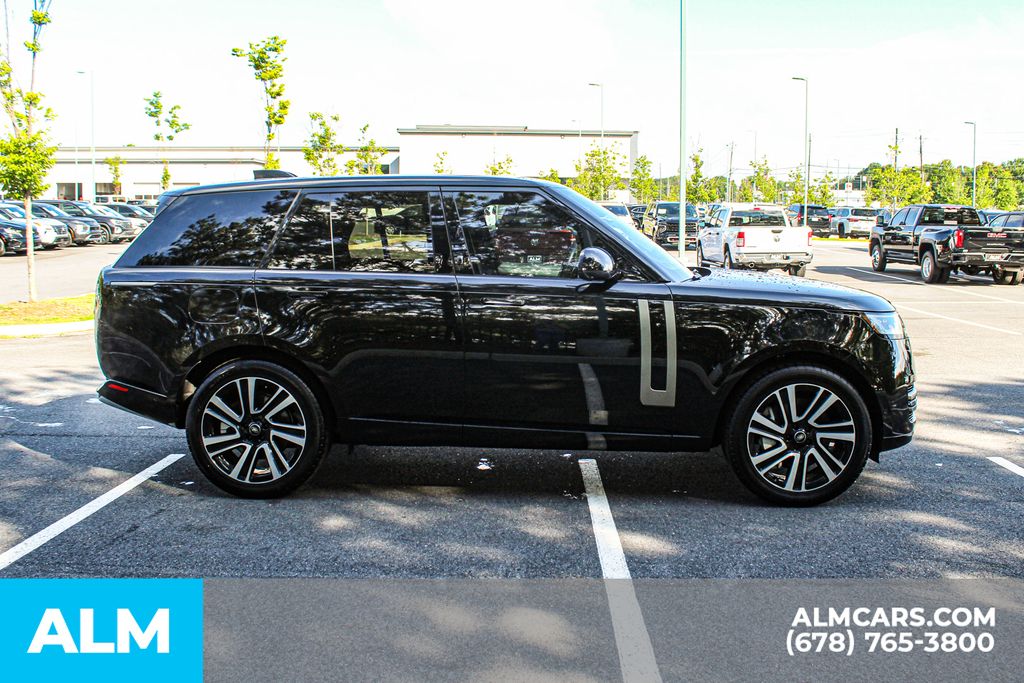 Used 2023 Black Land Rover SE image 9