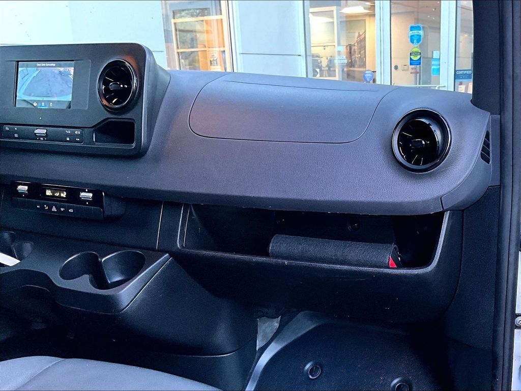 2024 Mercedes-Benz Sprinter 2500 — photo 13