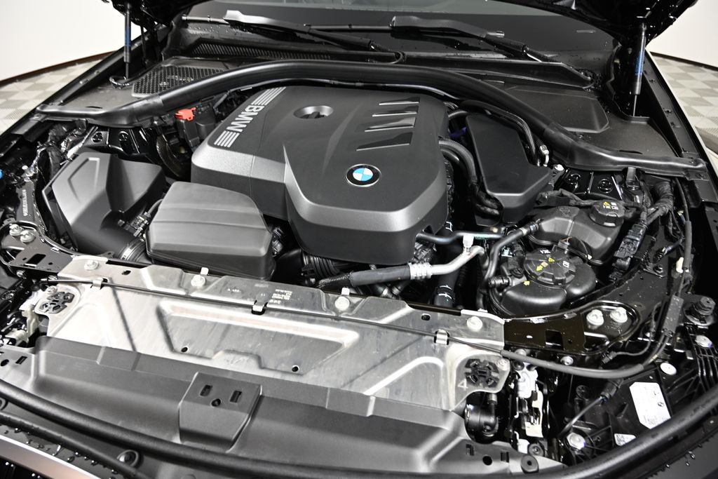 Thumbnail: 2025 BMW 3 Series - 27