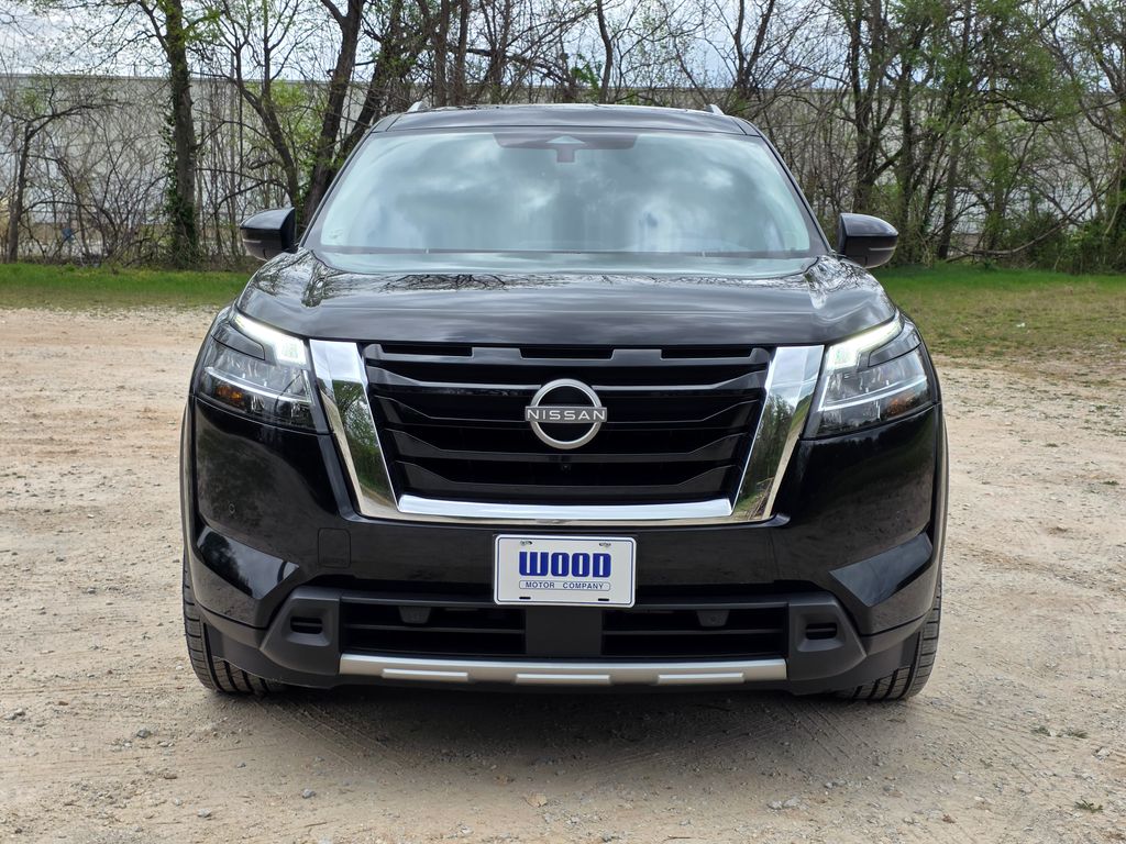 View vehicle photo 5