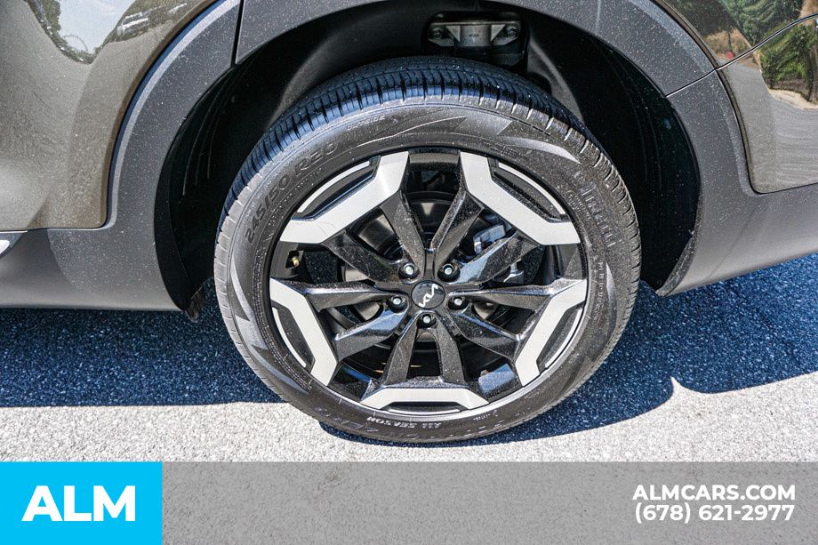 2025 Kia Telluride S - Photo 17
