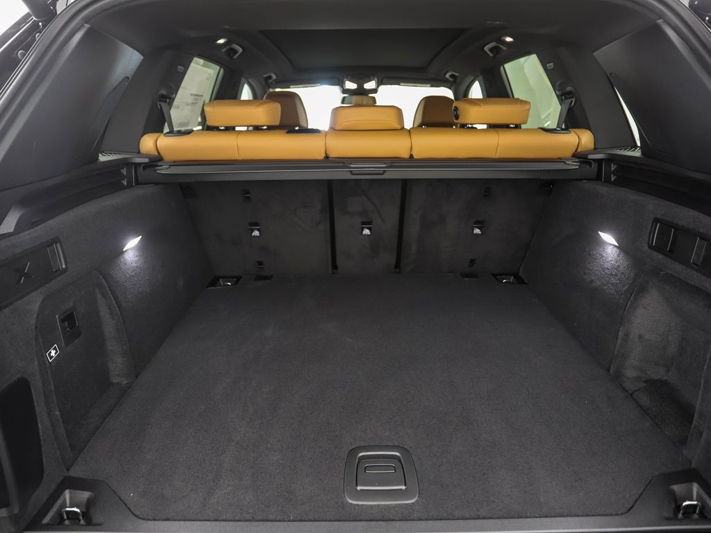 Thumbnail: 2026 BMW X5 - 22