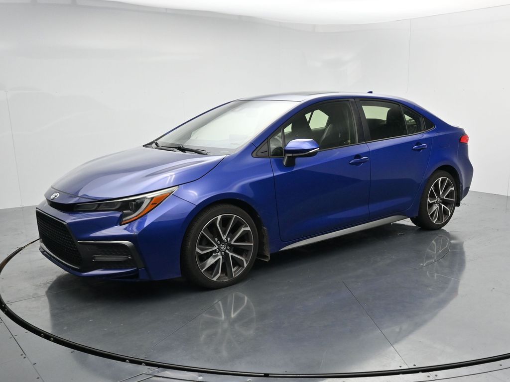 Used 2020 Blue Toyota SE image 4