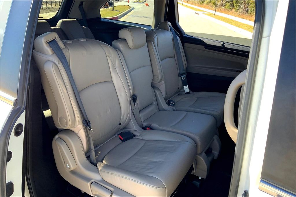 2018 Honda Odyssey EX-L 27