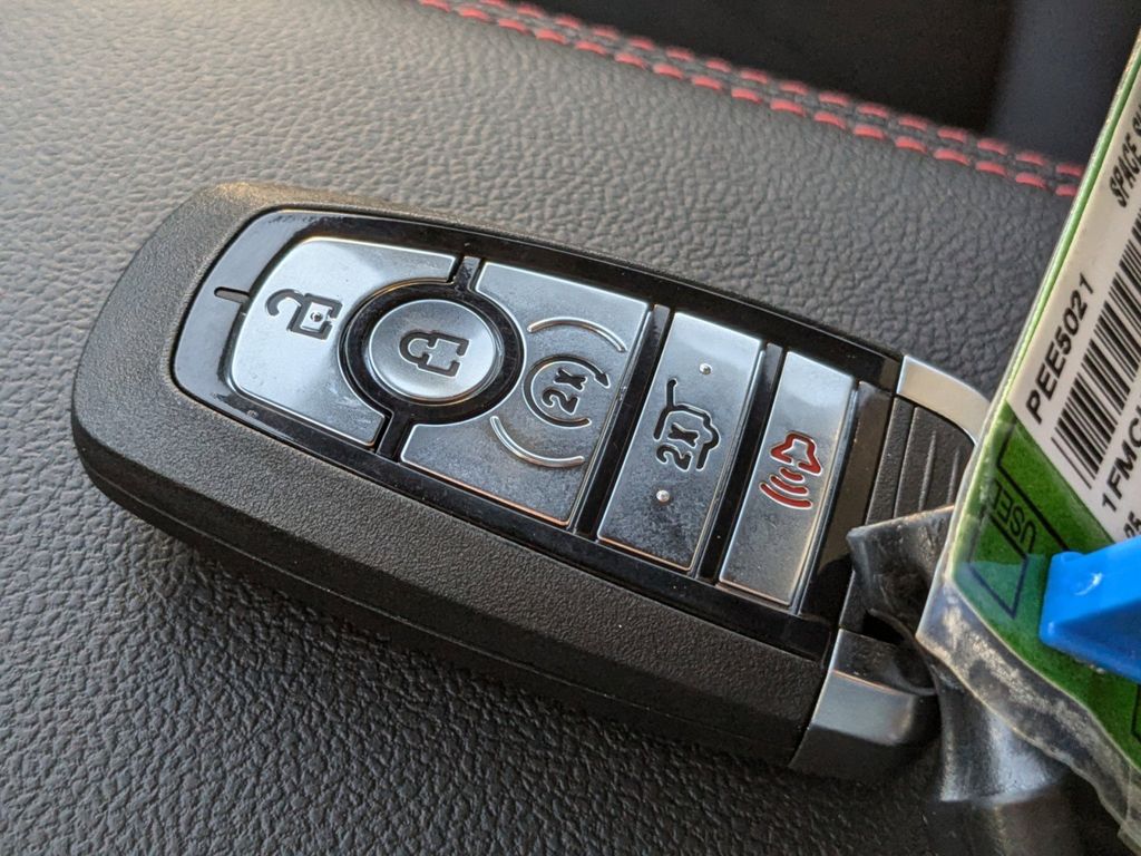 2025 Ford Escape ST-Line Elite