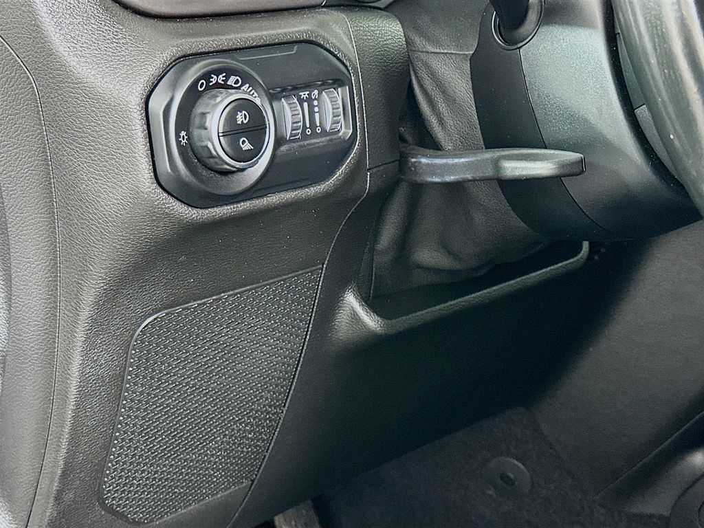 2020 Jeep Gladiator Sport 10