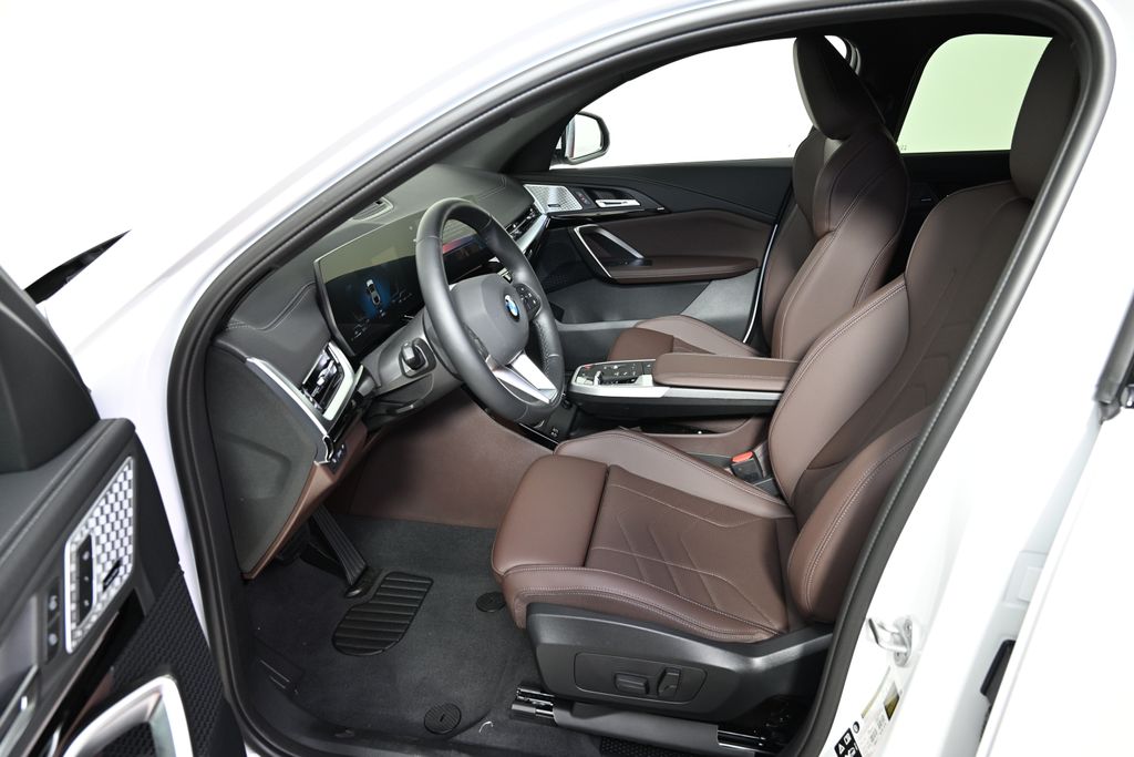 2025 BMW X2 xDrive28i 14
