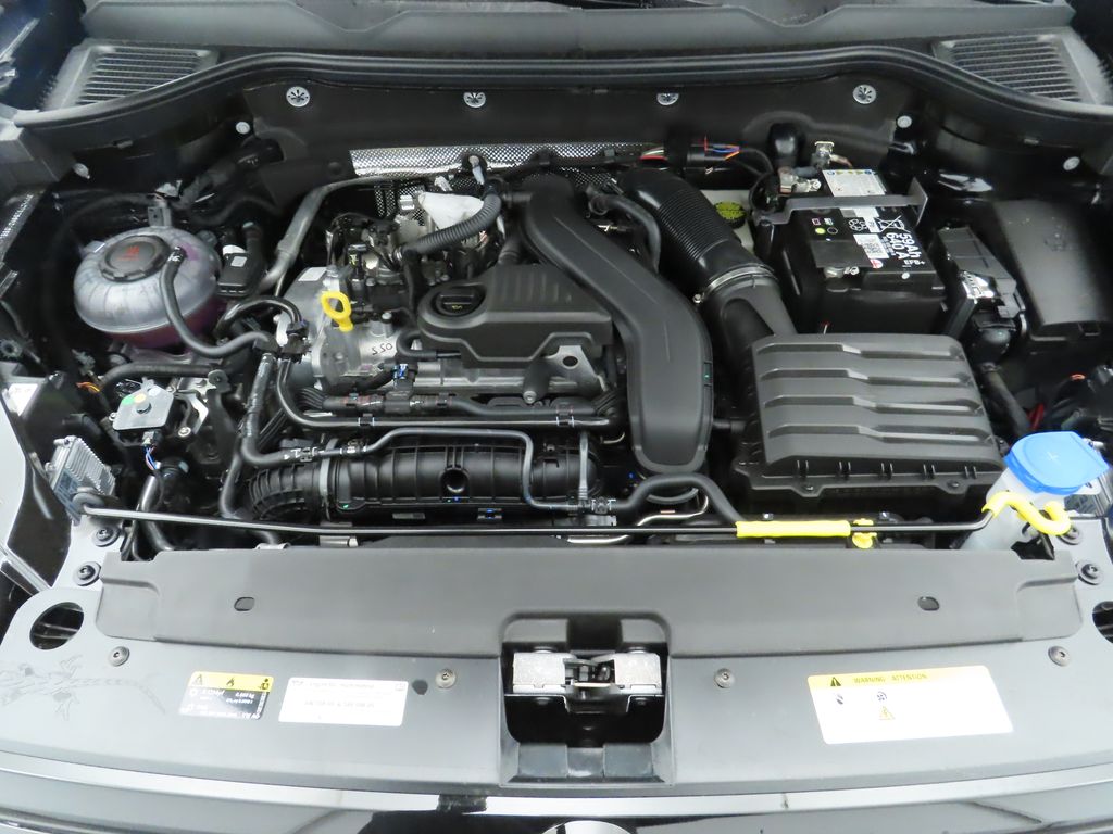 Thumbnail: 2025 Volkswagen Taos - 30